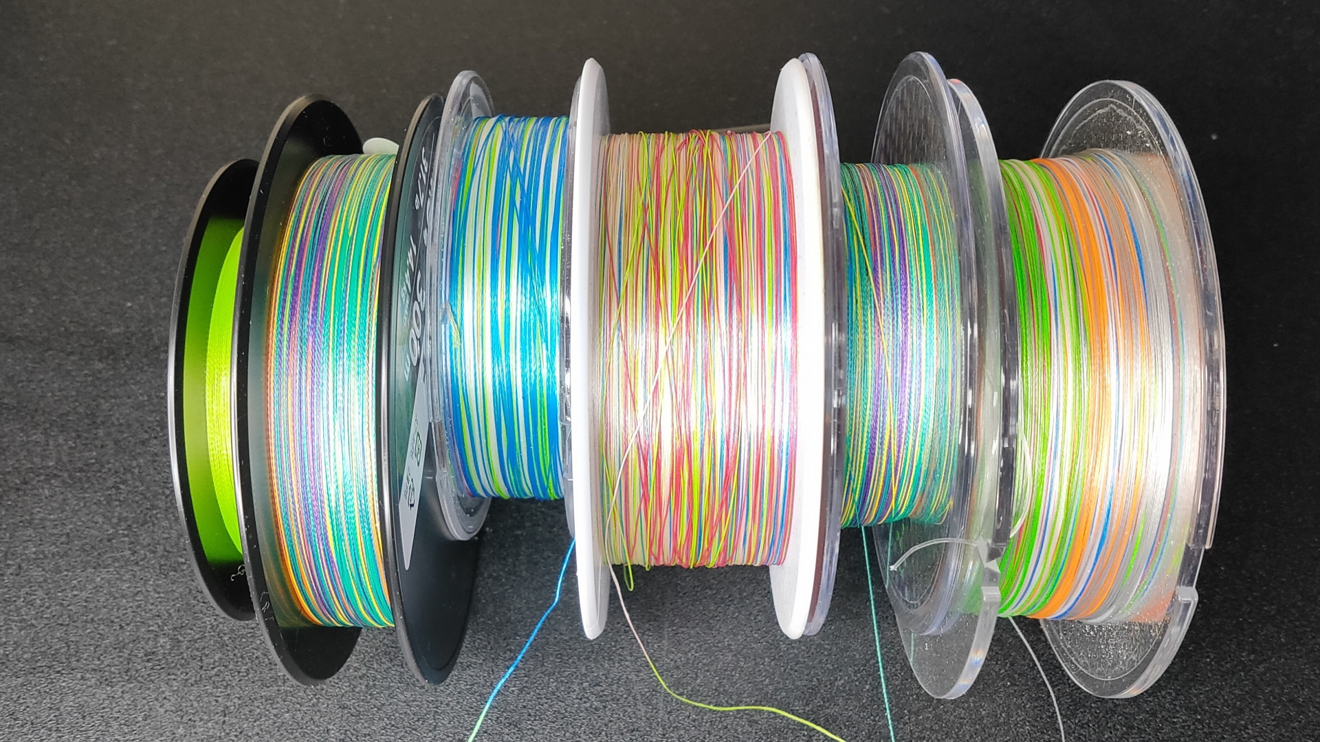 釣り糸複数の写真、PEライン